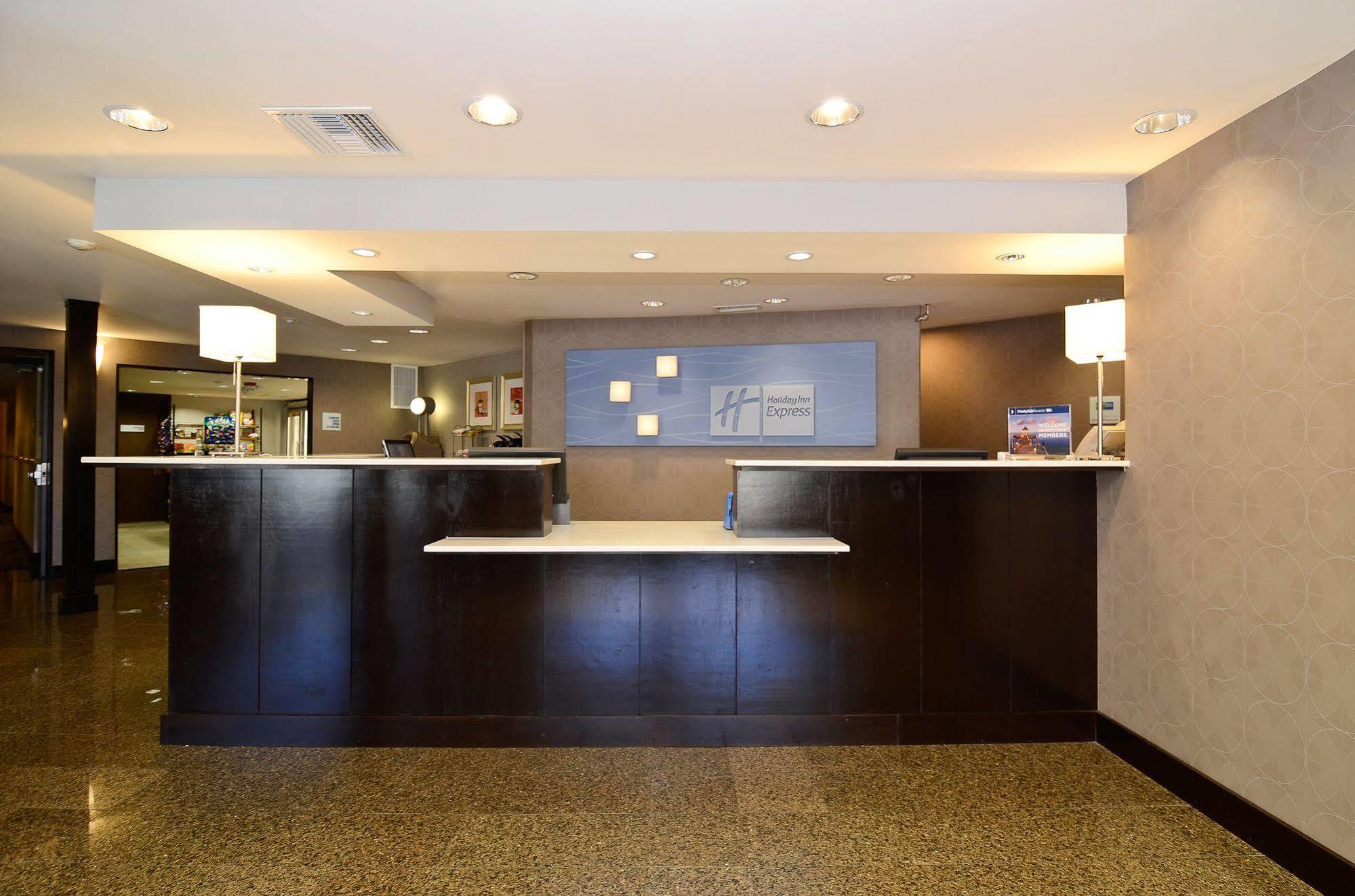 Holiday Inn Express San Diego Airport-Old Town By Ihg Exterior foto